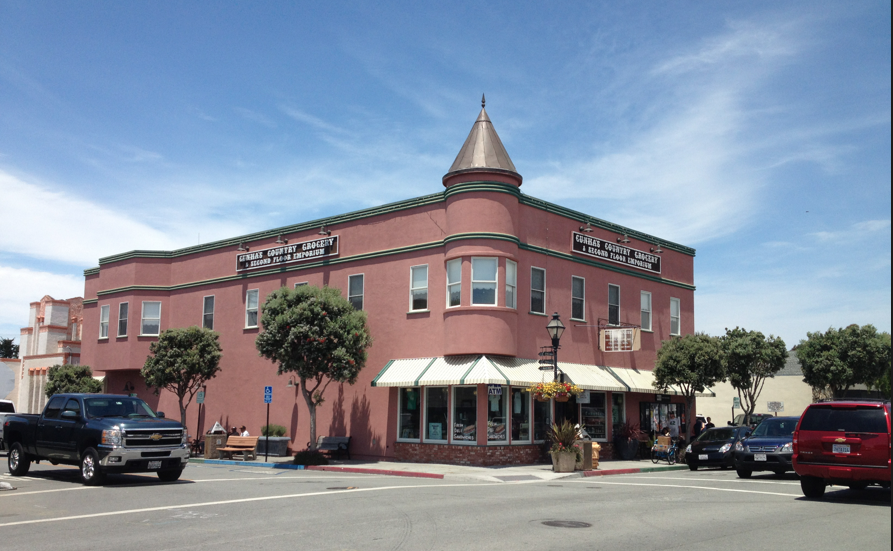 Half Moon Bay Main Street California